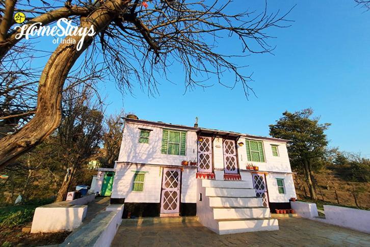 Dwarahat Village Homestay- Pahadi Ghar Bagian luar foto