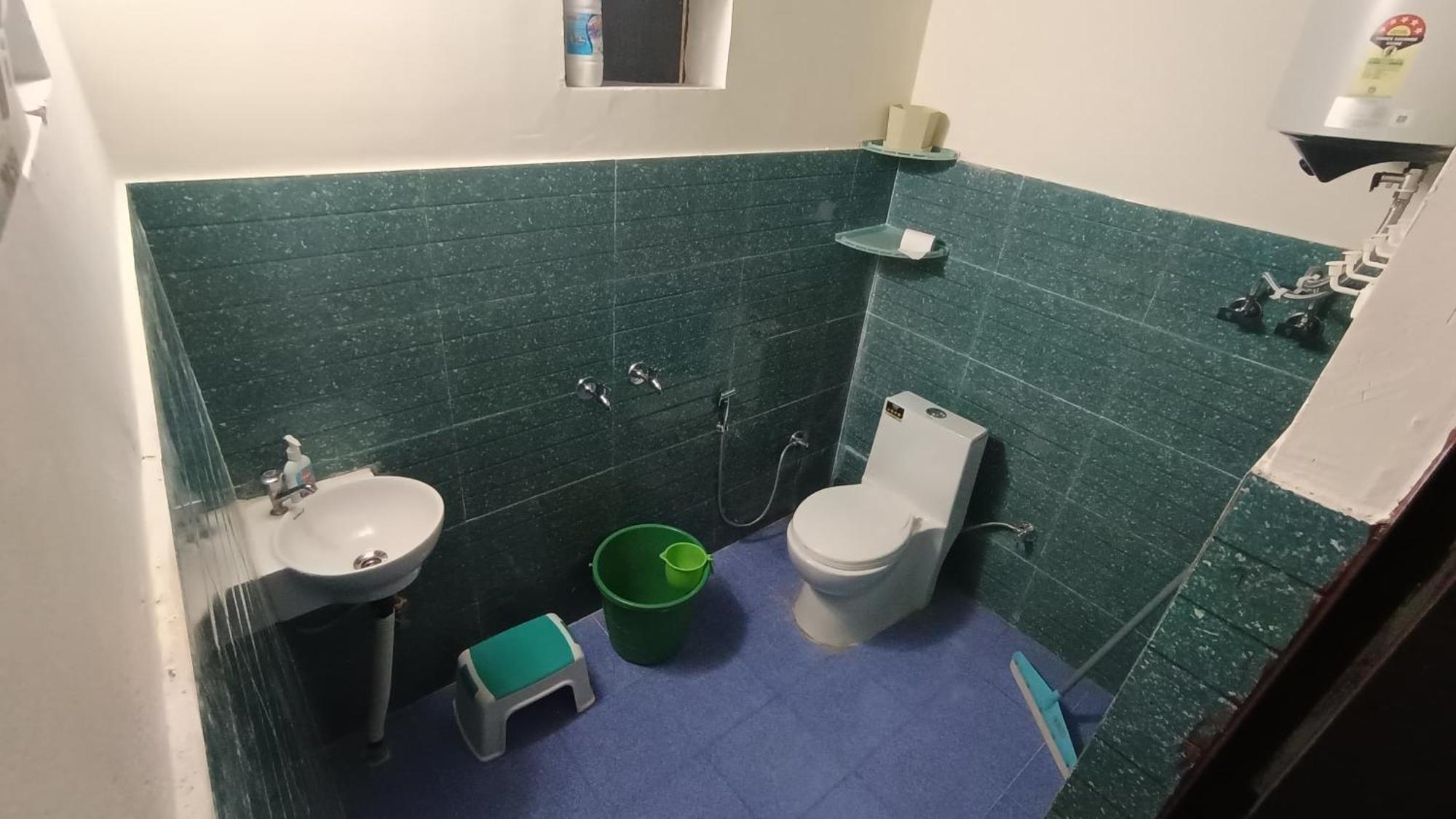 Dwarahat Village Homestay- Pahadi Ghar Bagian luar foto