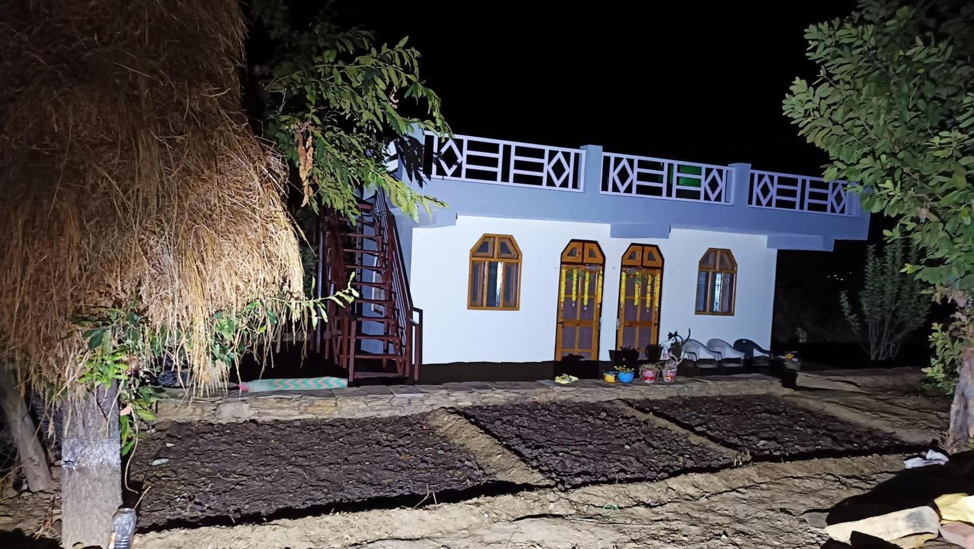Dwarahat Village Homestay- Pahadi Ghar Bagian luar foto