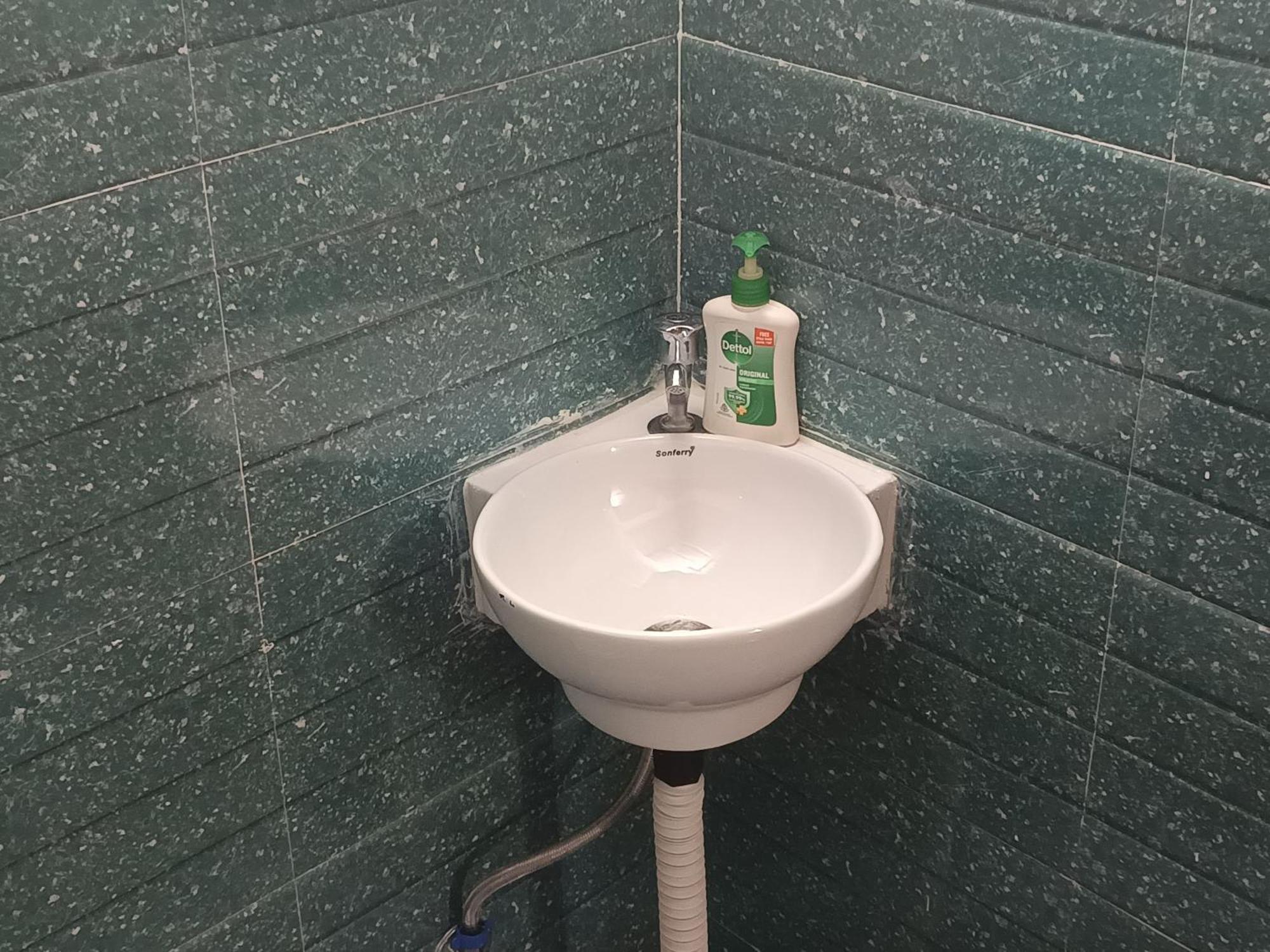 Dwarahat Village Homestay- Pahadi Ghar Bagian luar foto