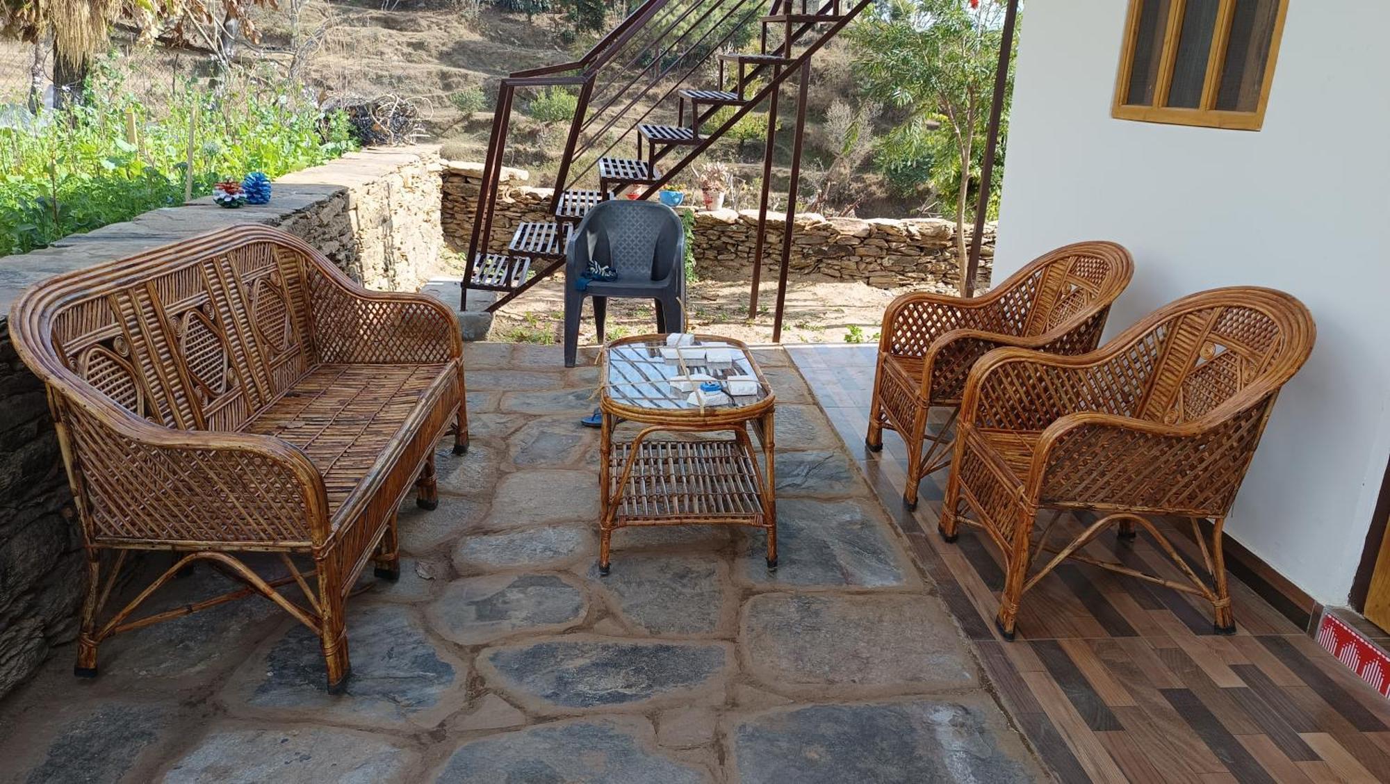 Dwarahat Village Homestay- Pahadi Ghar Bagian luar foto